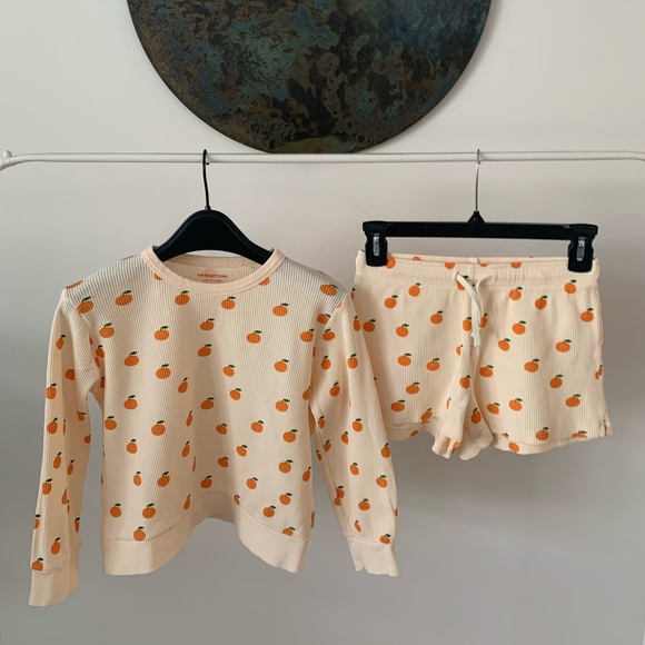 Tiny Cottons Other - Tiny Cottons sweatshirt and shorts, size 8Y